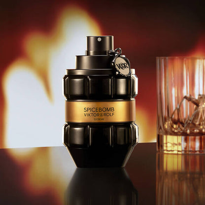 SPICEBOMB EXTREME-EDP-90ML-M TESTER (VIKTOR&ROLF)