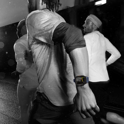 Apple Watch Ultra 2 GPS + Cellular 49mm Black Titanium Case with Black Titanium Milanese Loop